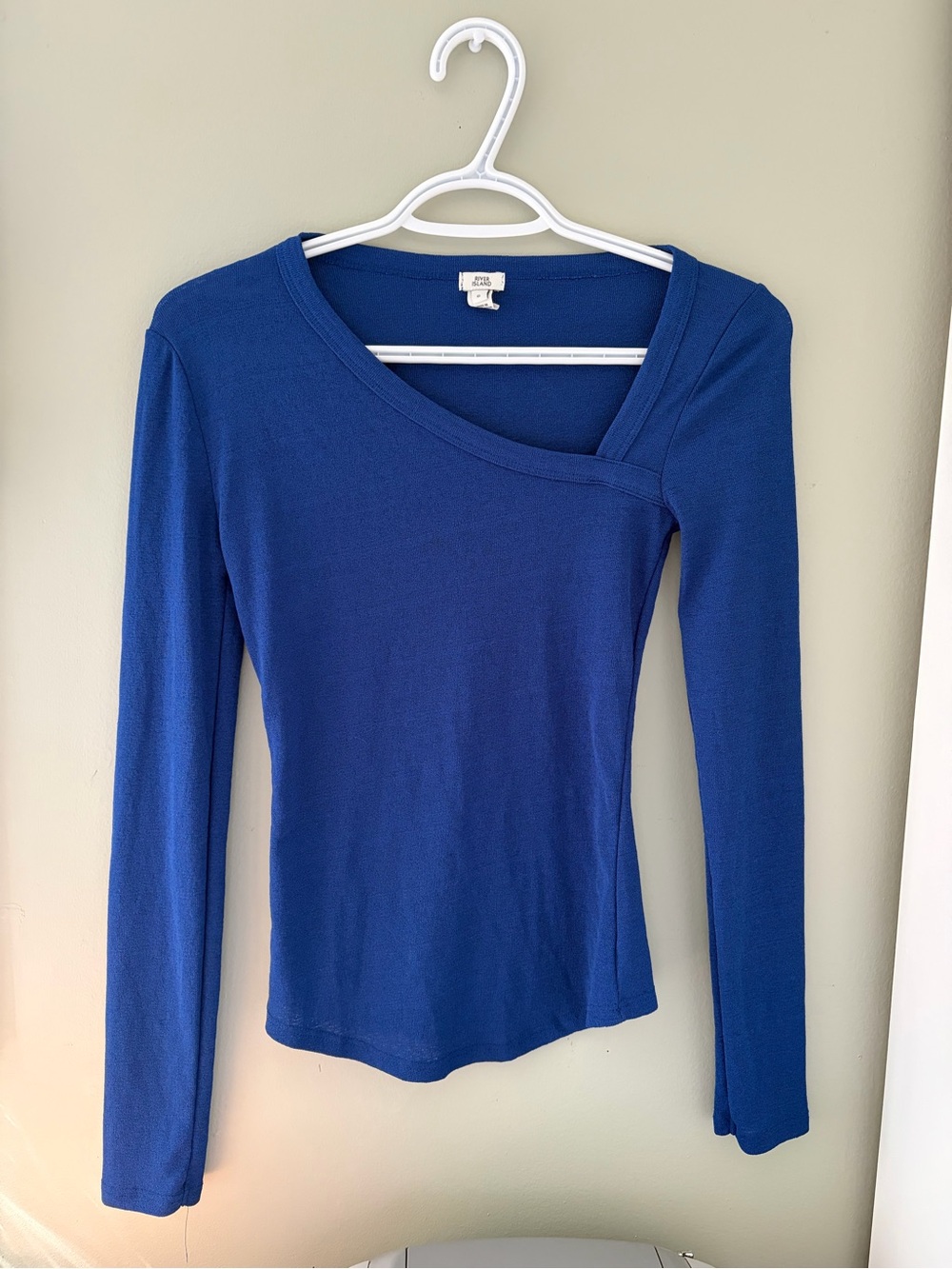 Women's Asymmetric Neck Long-Sleeve Top - Blue
